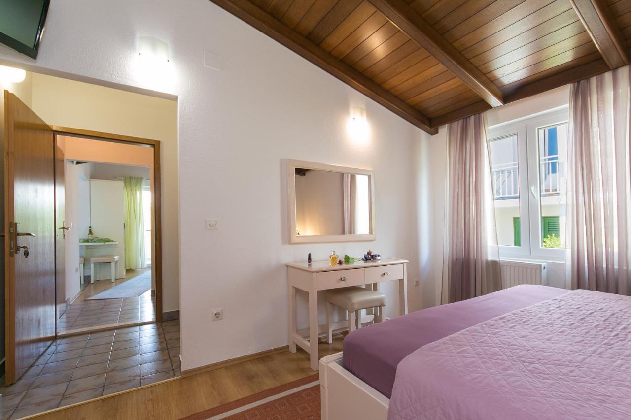 Apartment Brela 2717C Esterno foto